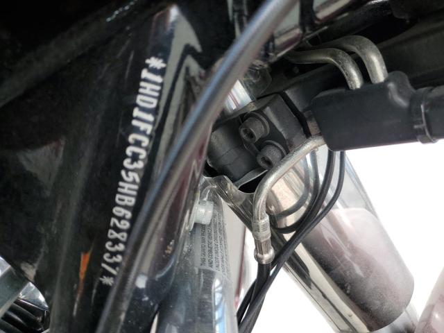 2017 HARLEY-DAVIDSON FLHTCU ULT - 1HD1FCC35HB628337