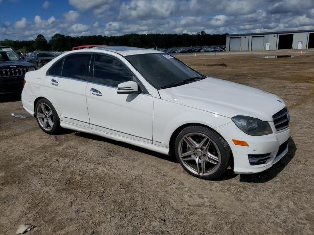 VIN WDDGF4HBXEA935706 2014 Mercedes-Benz C-Class, 250 no.4