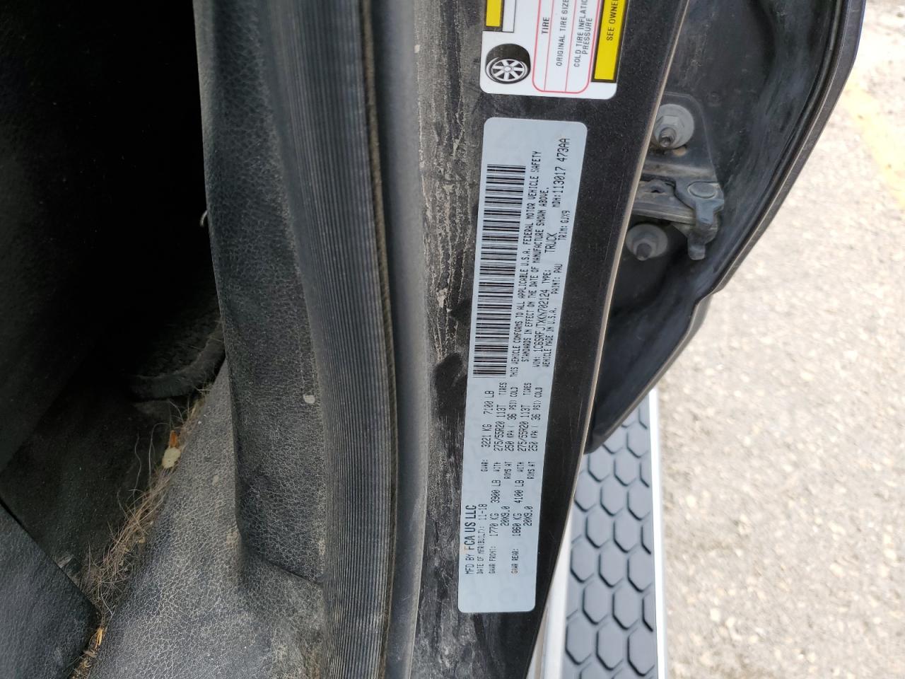 1C6SRFJTXKN702124 2019 Ram 1500 Laramie