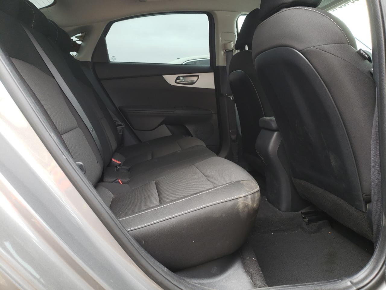 3KPF24AD2NE501385 2022 Kia Forte Fe