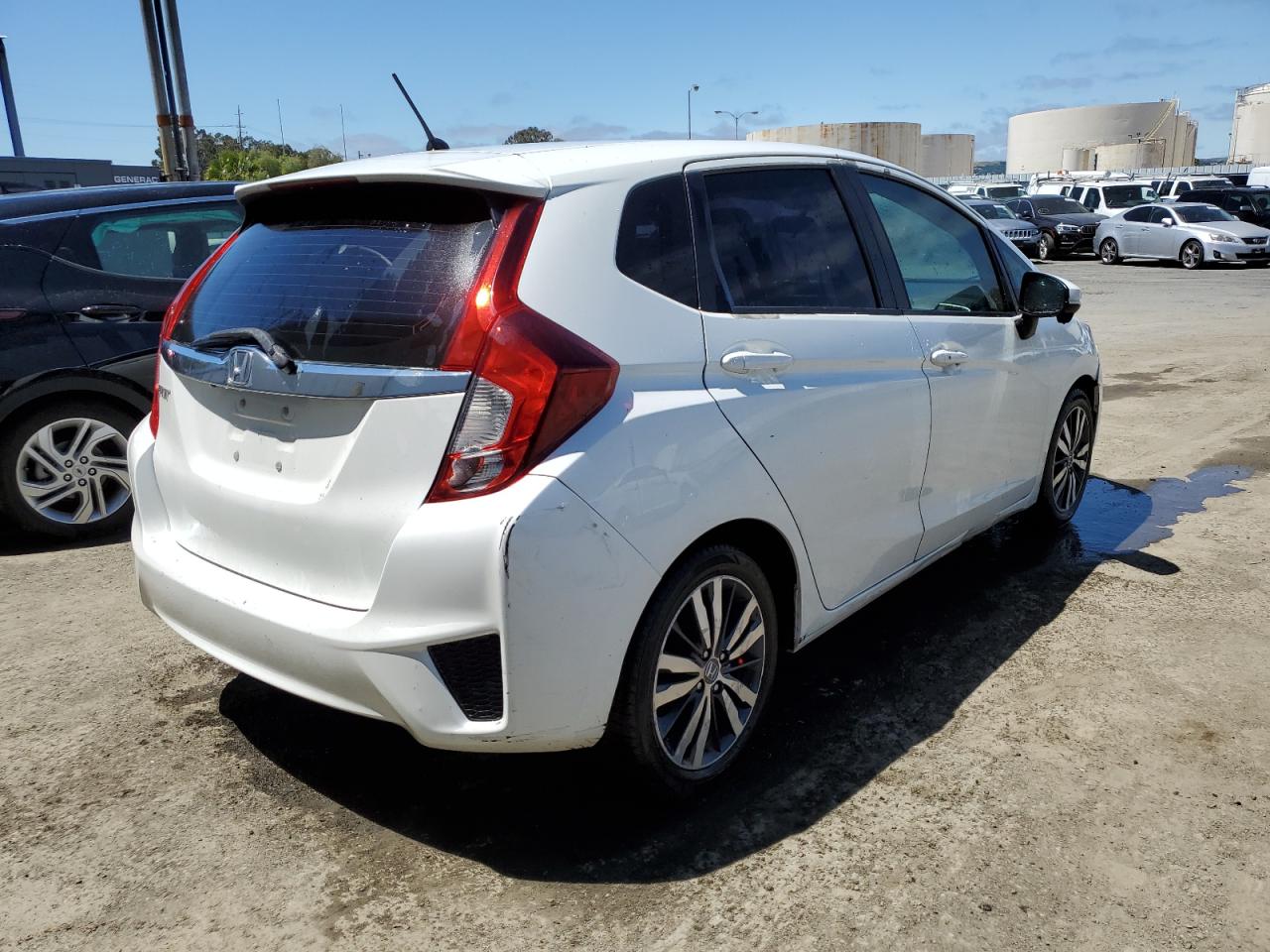 2015 Honda Fit Ex vin: 3HGGK5H86FM728557