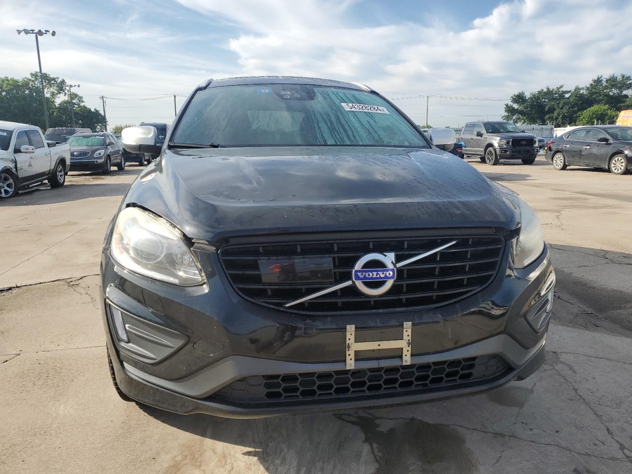 YV449MRS2H2035655 2017 Volvo Xc60 T6 R-Design Platinum