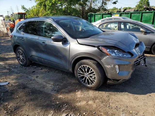 1FMCU0LZ8NUA59045 Ford Escape TIT 4