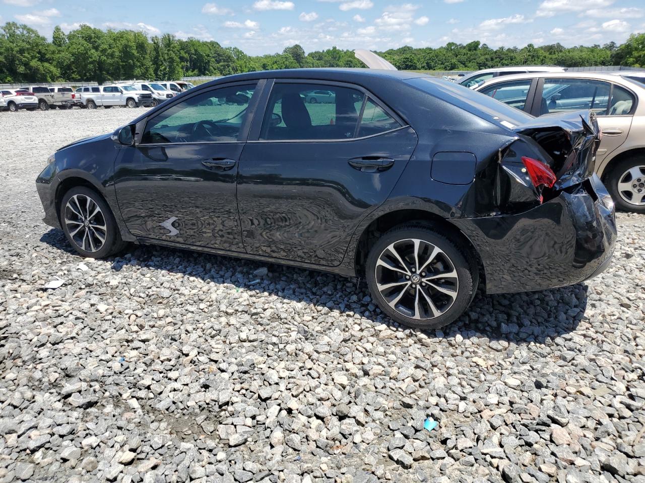 2018 Toyota Corolla L vin: 5YFBURHEXJP837251