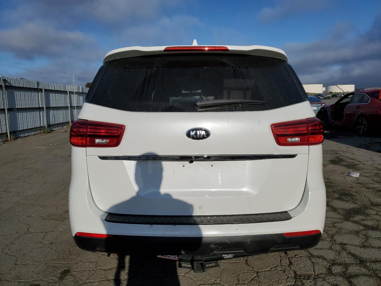 KNDMB5C1XK6540775 2019 Kia Sedona Lx