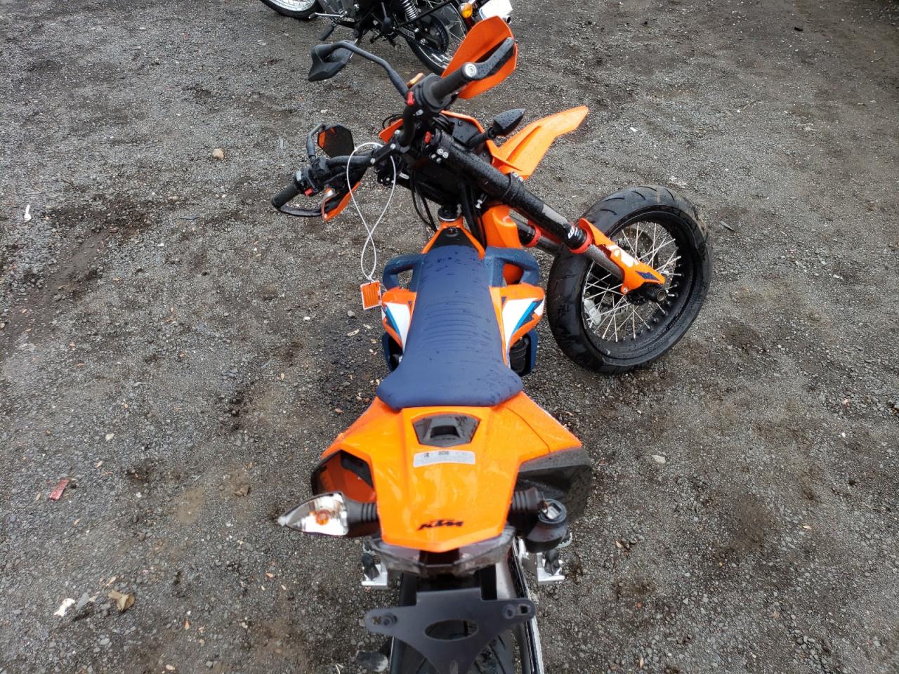 VBKLSV40XRM762867 2024 Ktm 690 Smc R