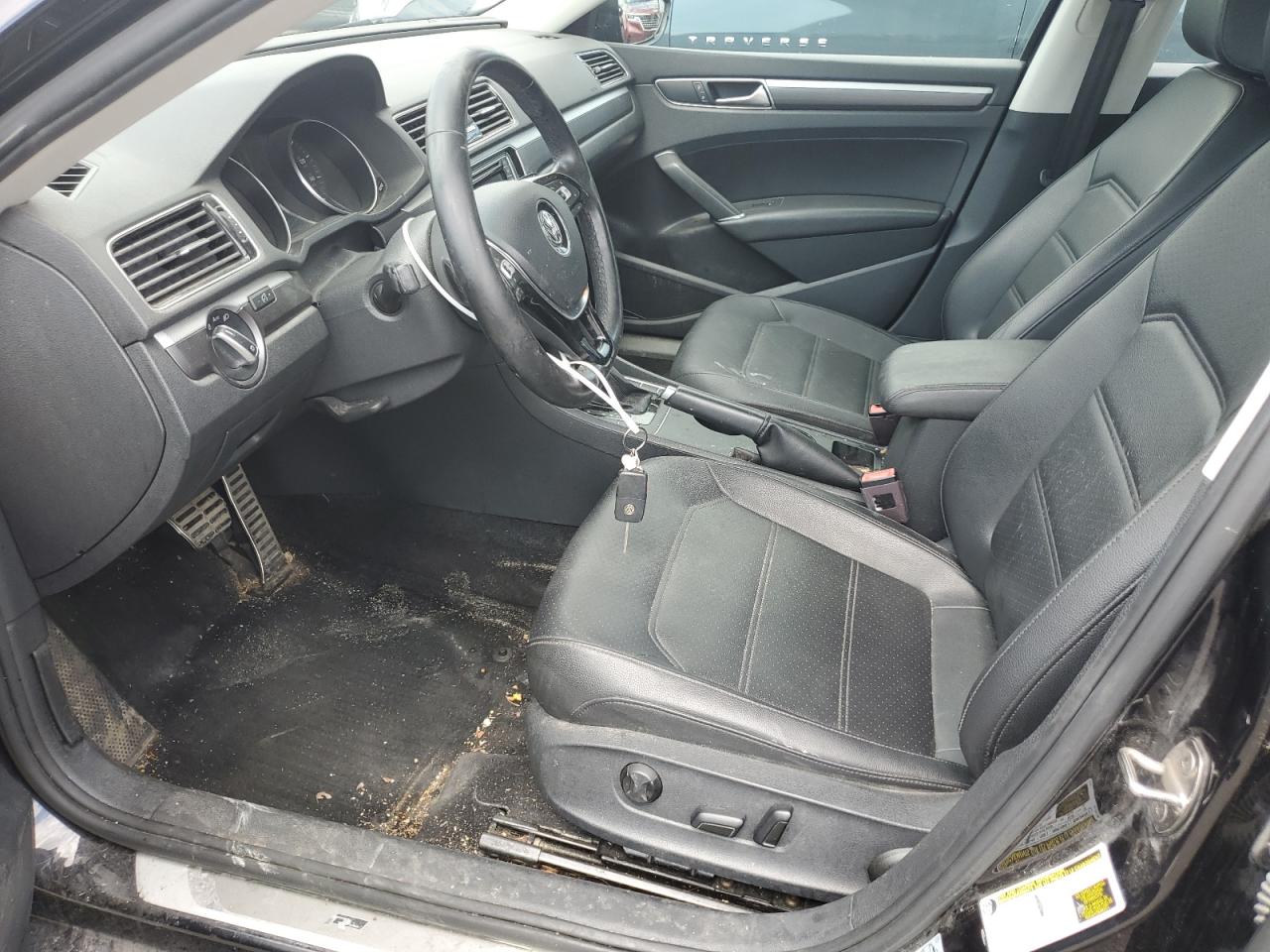 1VWAA7A36JC025372 2018 Volkswagen Passat S