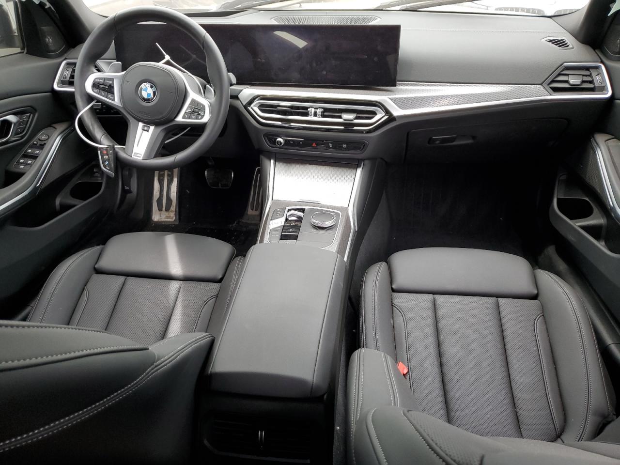 3MW49FF01P8D77211 2023 BMW M340Xi