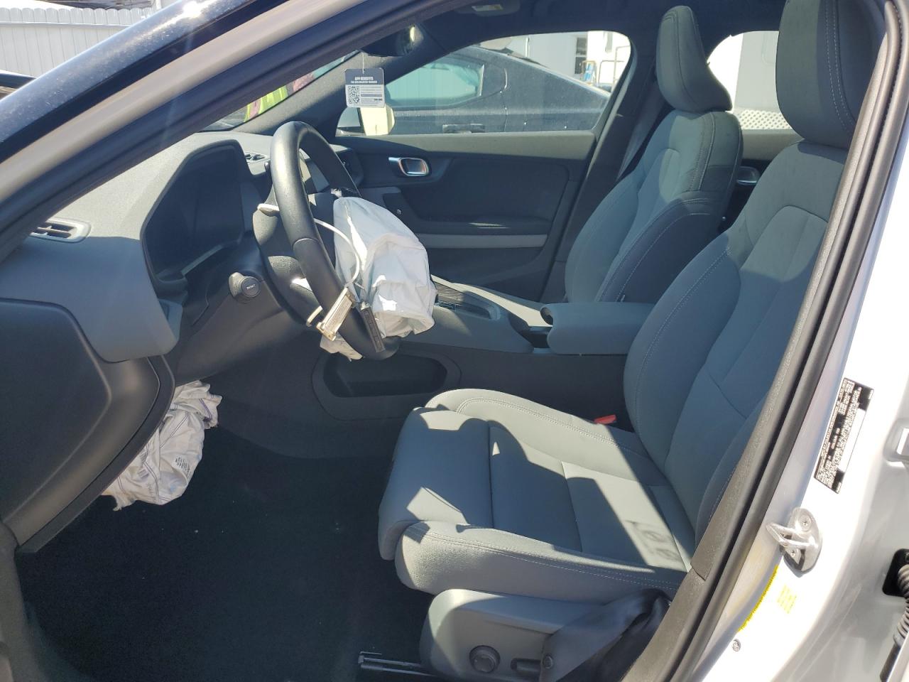 YSMED3KA9PL130406 2023 Polestar 2