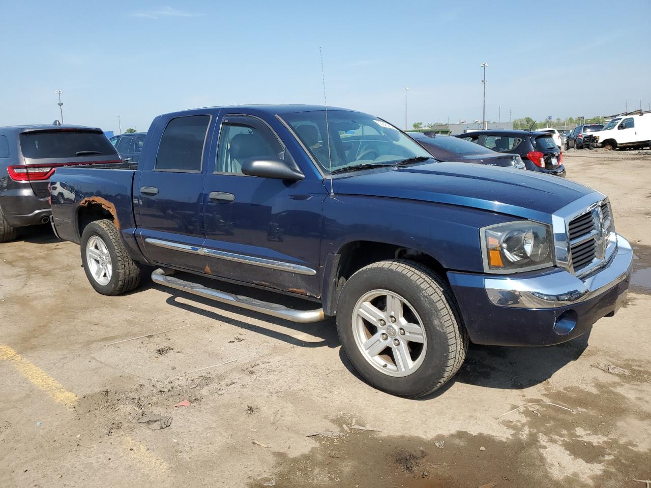 1D7HW58J97S180062 2007 Dodge Dakota Quad Laramie