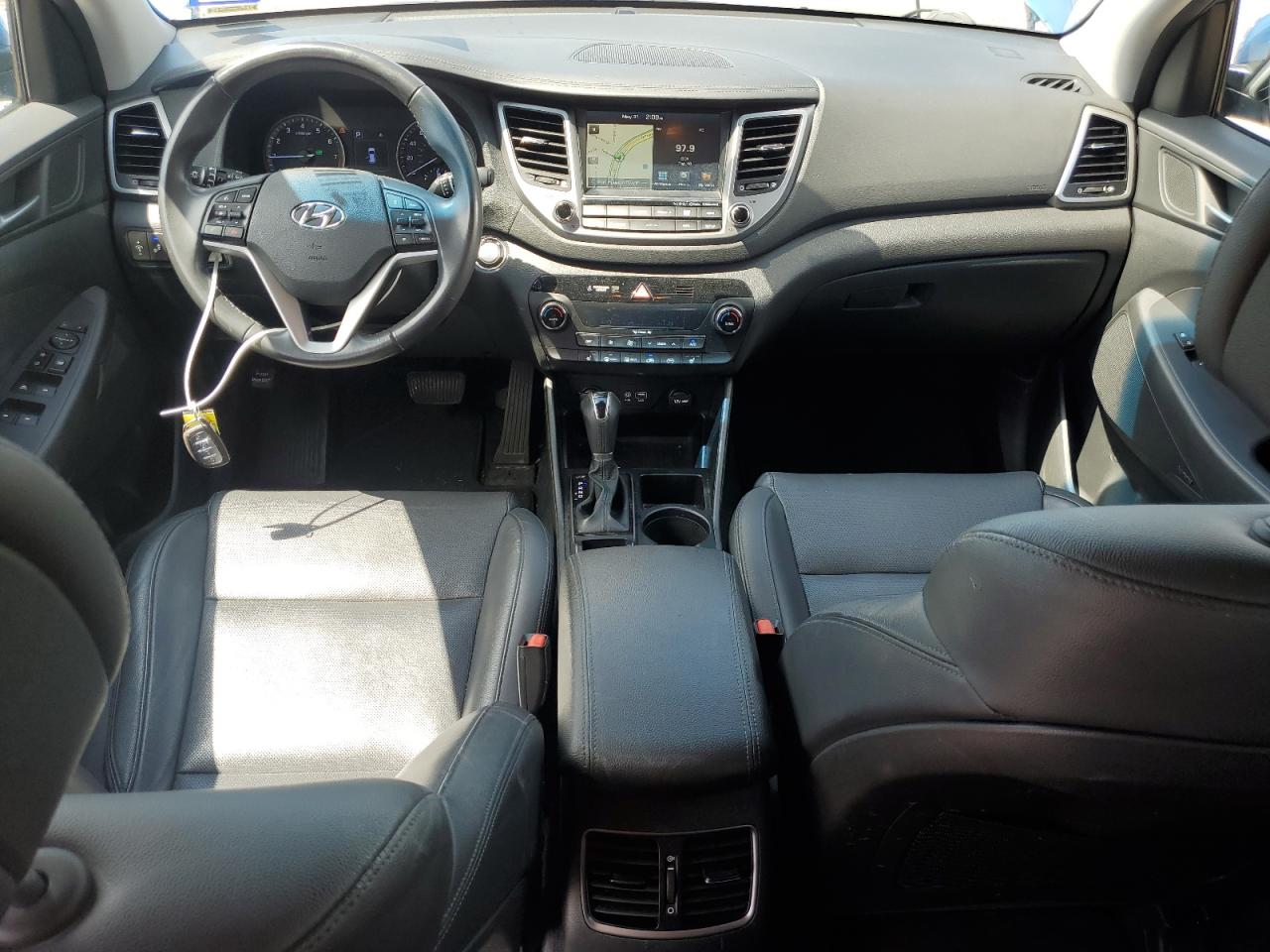 KM8J33A4XHU423117 2017 Hyundai Tucson Limited