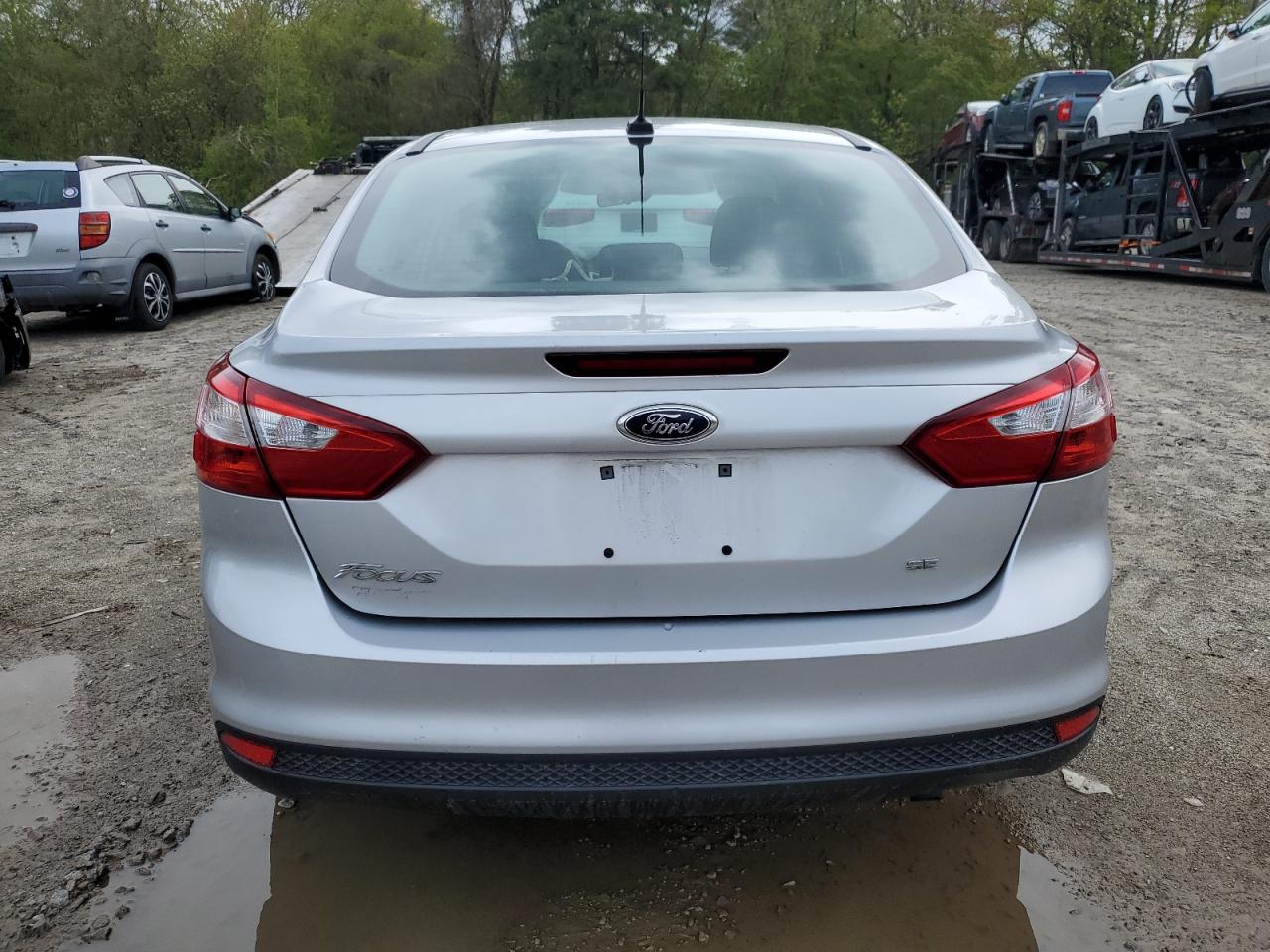 1FADP3F24EL201418 2014 Ford Focus Se