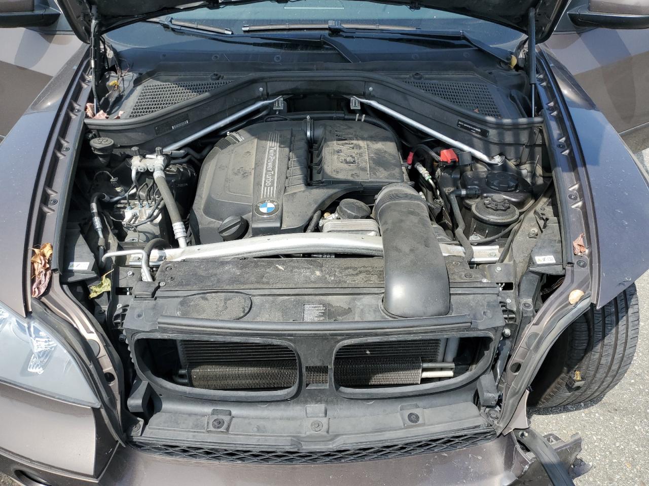 5UXZV4C52CL748032 2012 BMW X5 xDrive35I