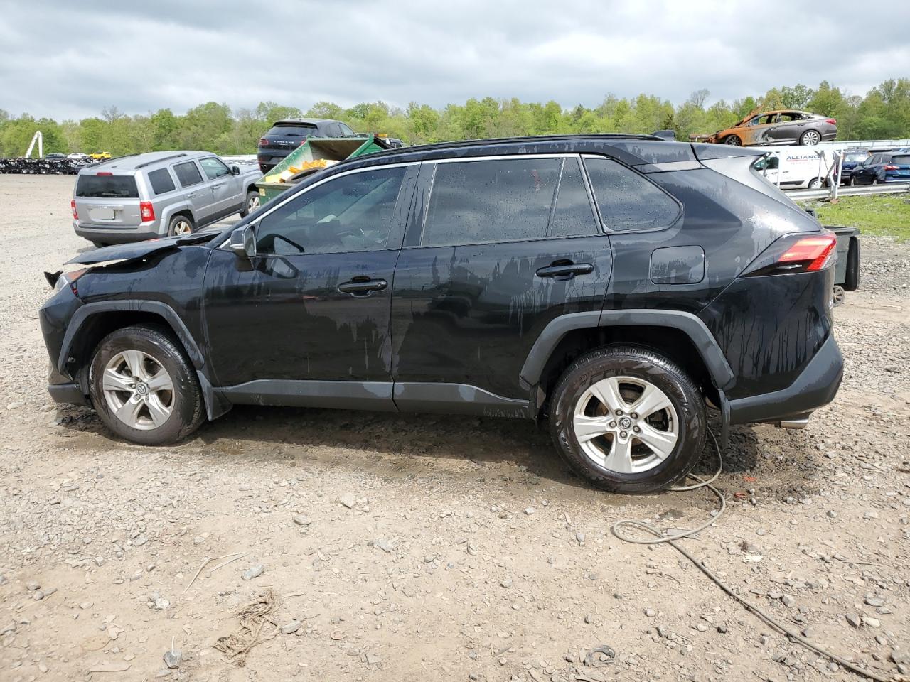 2T3P1RFV8MC163601 2021 Toyota Rav4 Xle