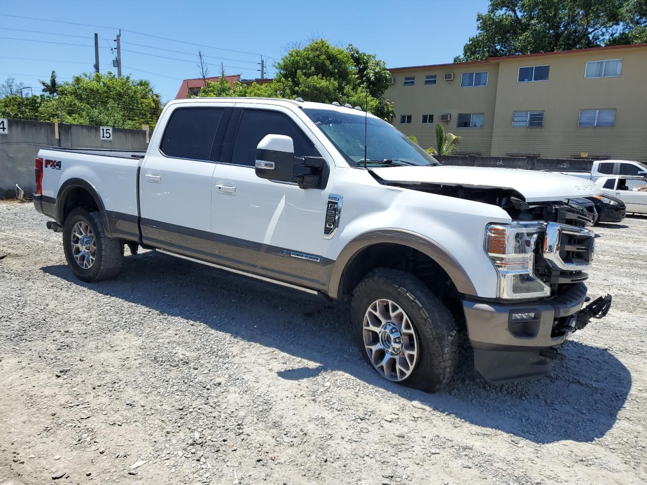 2022 Ford F250 Super Duty vin: 1FT8W2BT9NEF44009