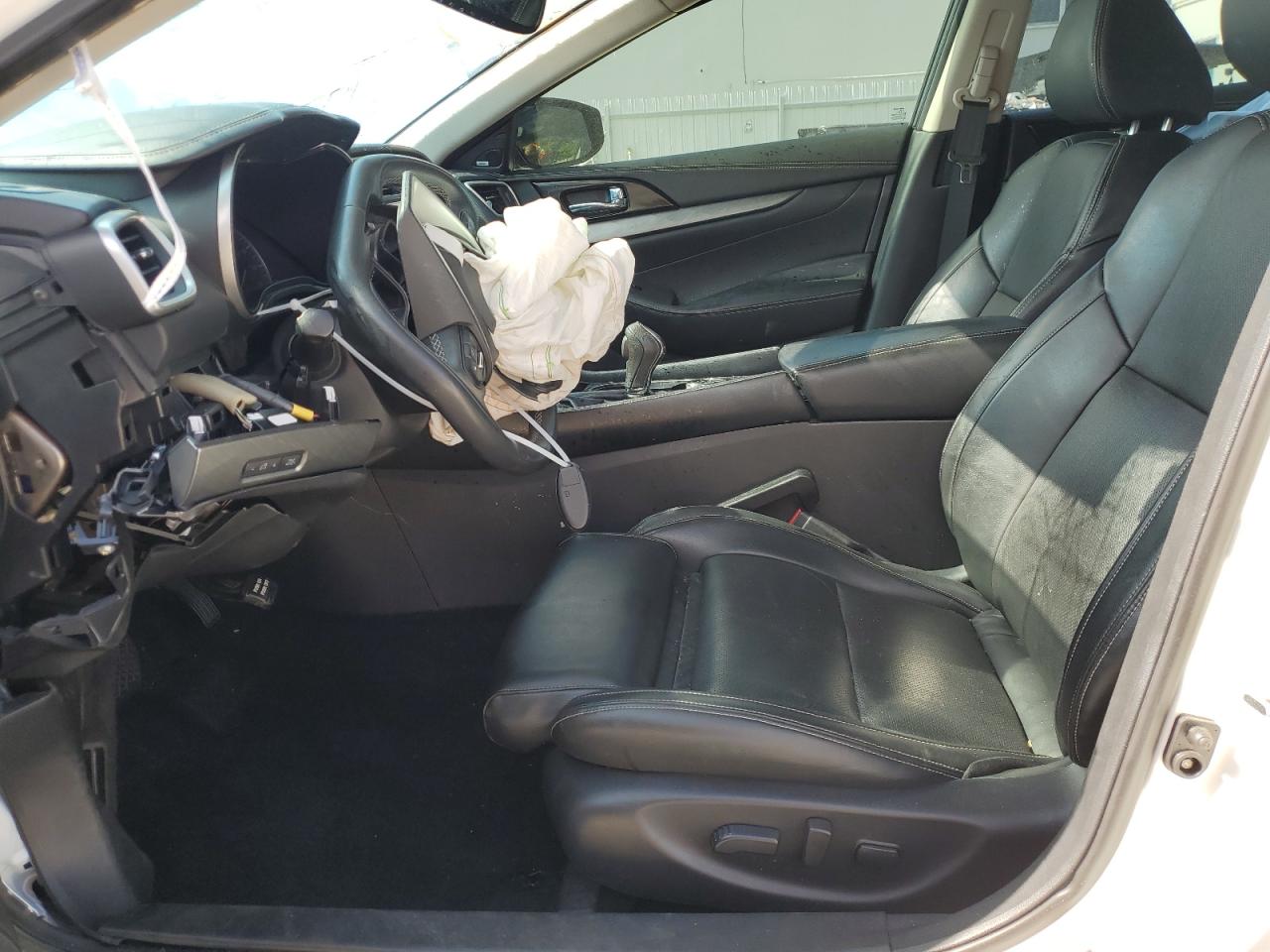 1N4AA6AP6JC393699 NISSAN MAXIMA 2018