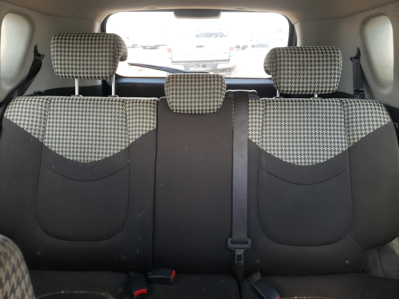 KNDJT2A2XA7070122 2010 Kia Soul +