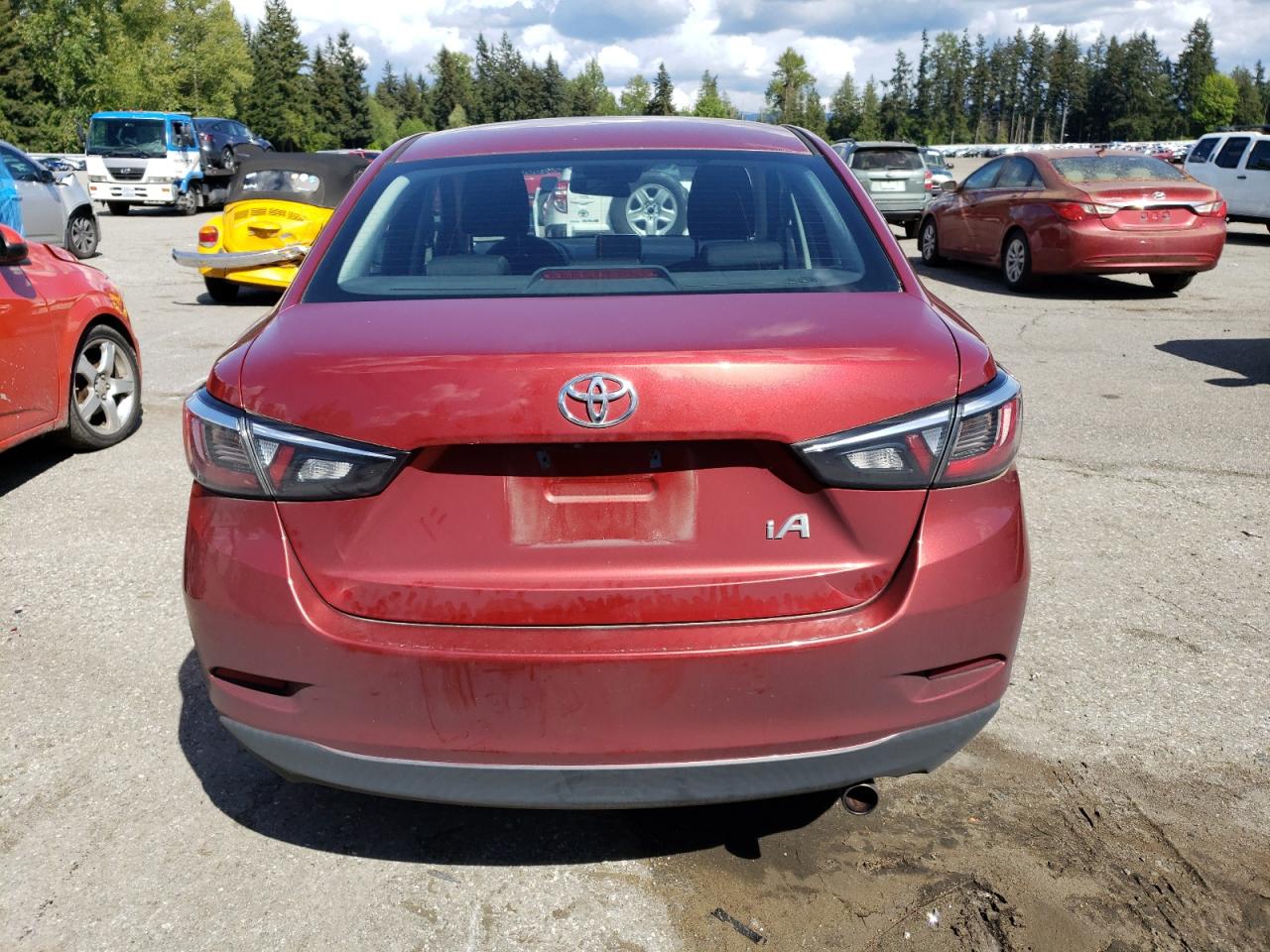3MYDLBYV8JY310023 TOYOTA YARIS 2018
