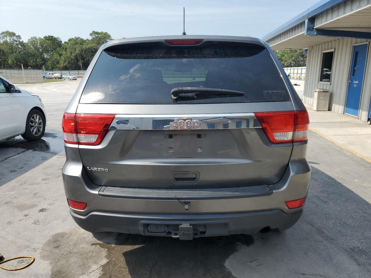 1C4RJEAG6CC209968 2012 Jeep Grand Cherokee Laredo