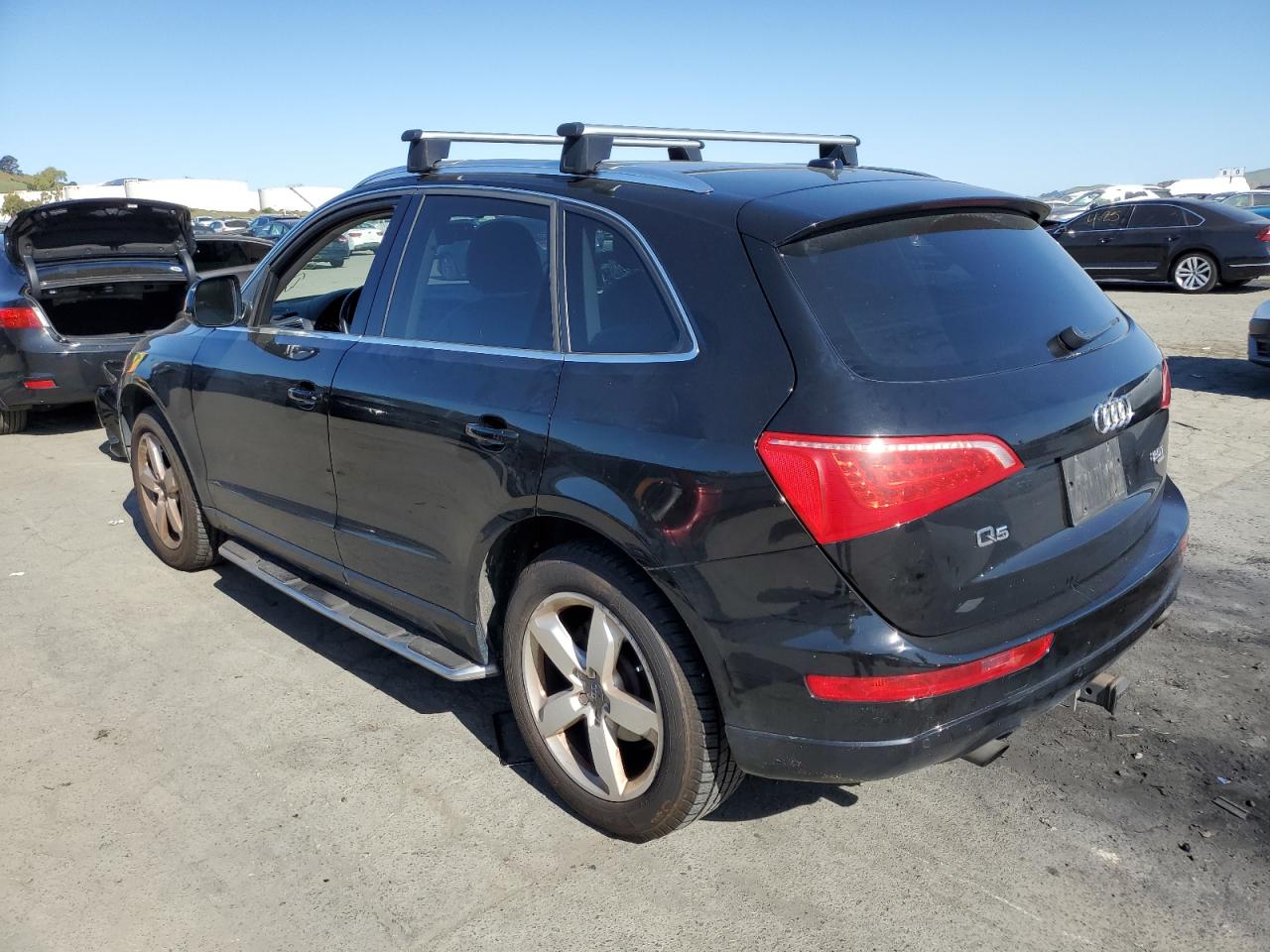 WA1LFAFP4BA017476 2011 Audi Q5 Premium Plus