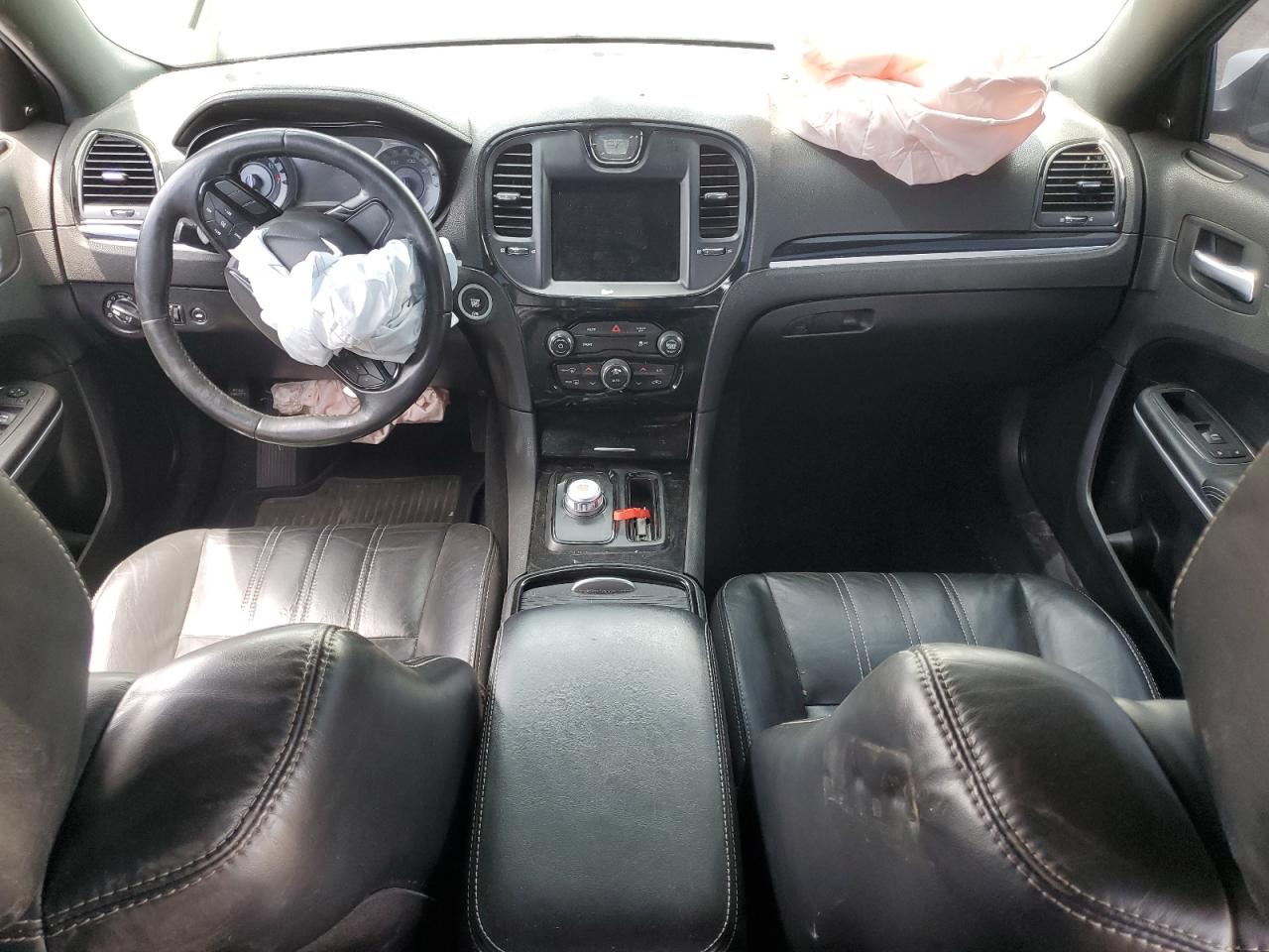 2C3CCABG5KH697835 2019 Chrysler 300 S