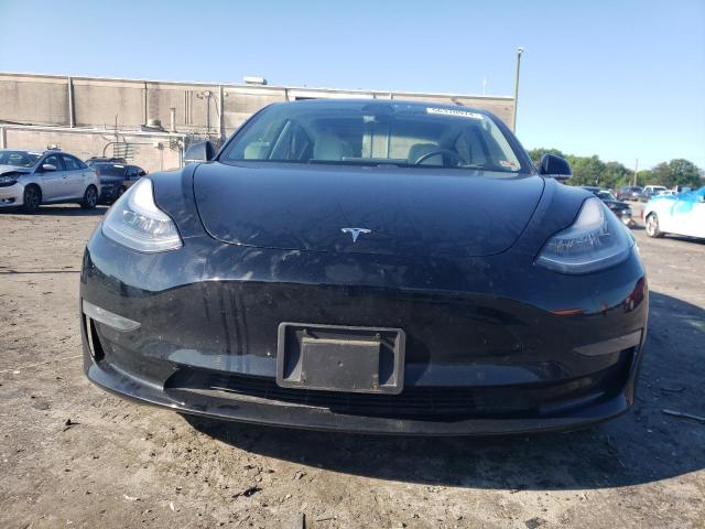 5YJ3E1EB0KF393260 2019 Tesla Model 3