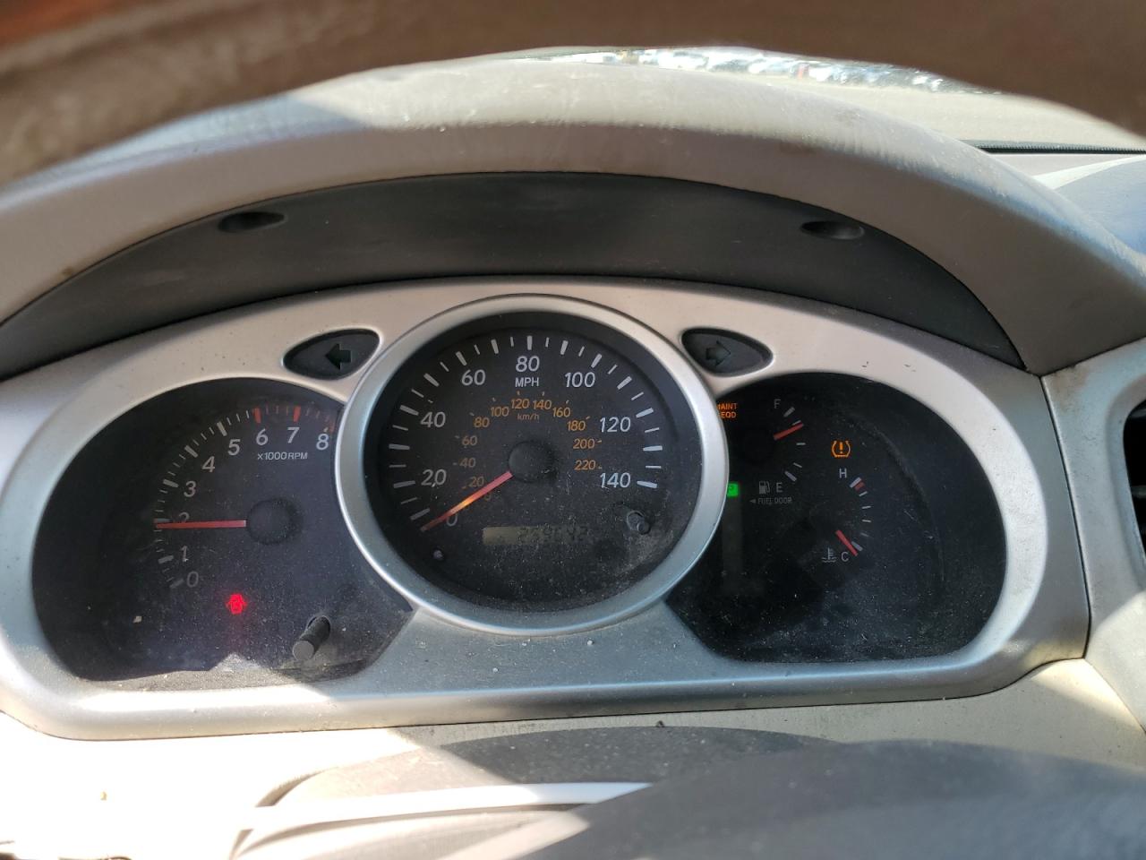 JTEDP21AX40026767 2004 Toyota Highlander Base