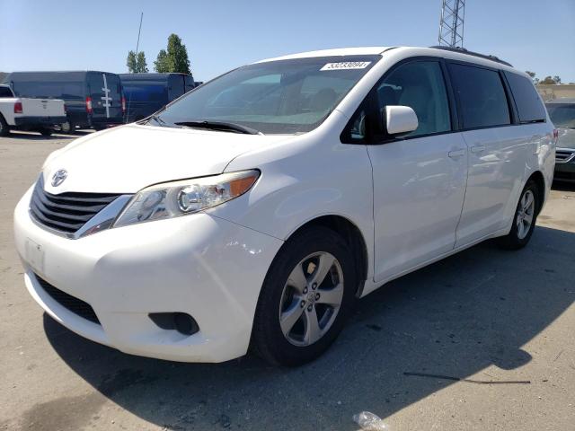 Lot #2507539091 2012 TOYOTA SIENNA LE salvage car