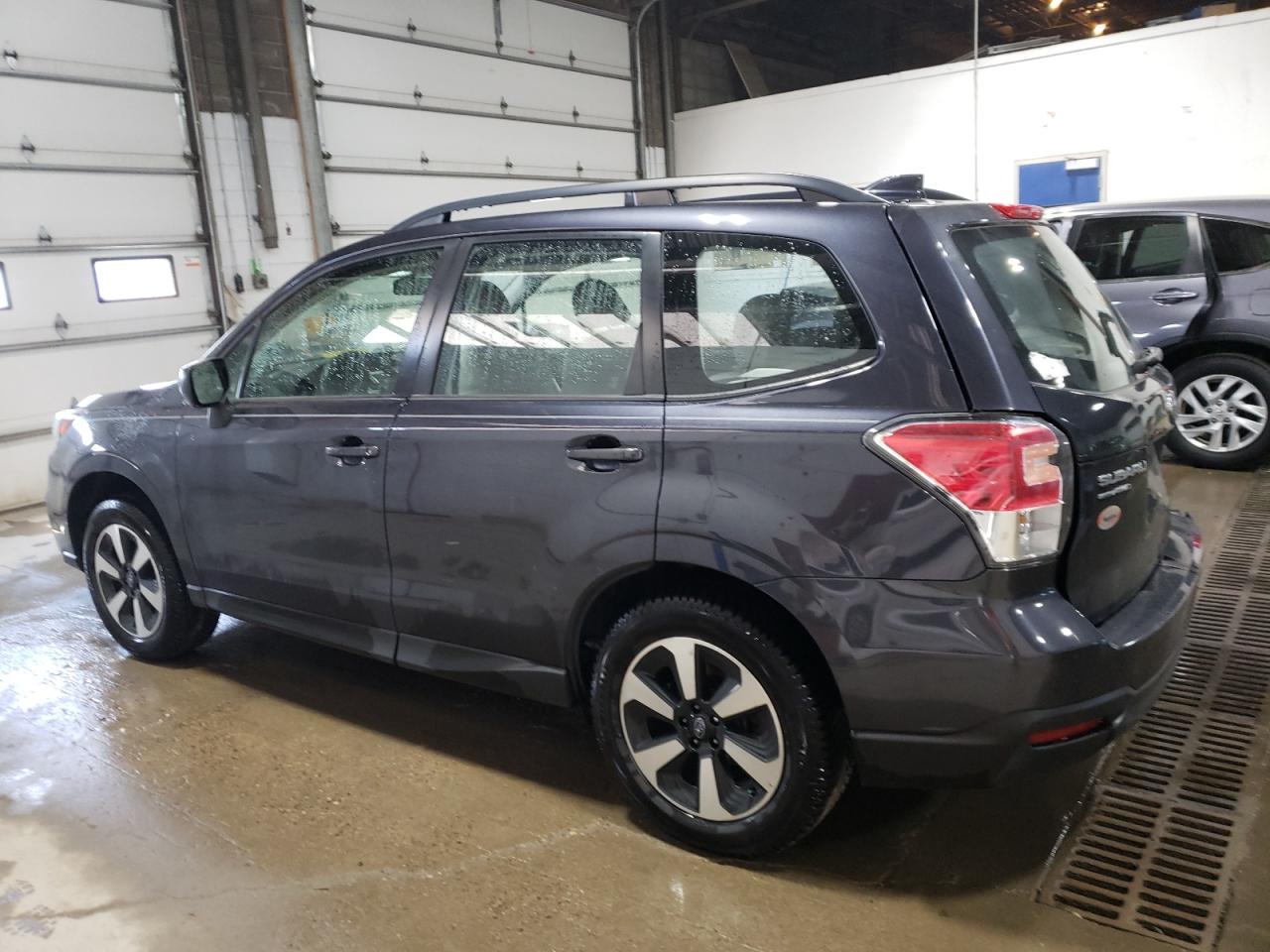 JF2SJABC2HH517947 2017 Subaru Forester 2.5I