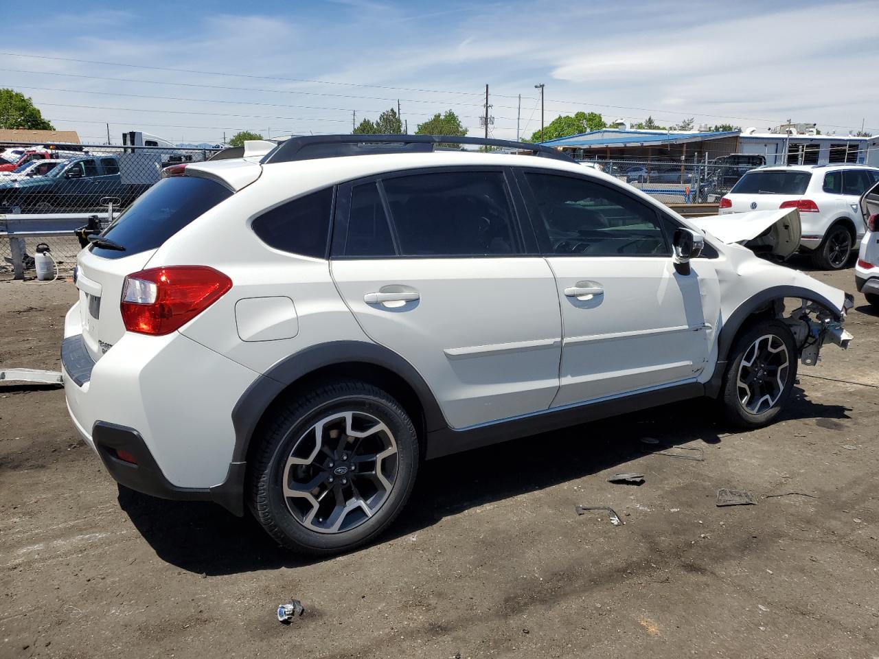 2016 Subaru Crosstrek Limited vin: JF2GPANC9G8252670