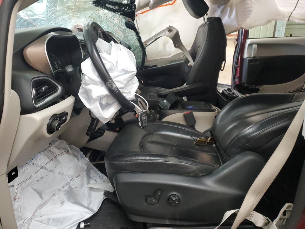 2C4RC1BG0HR788228 2017 Chrysler Pacifica Touring L