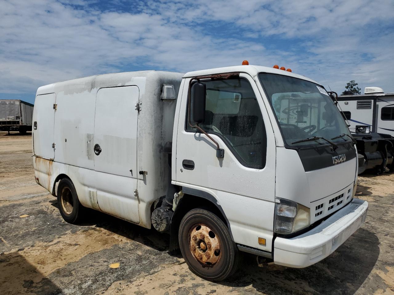 JALC4B16667017318 2006 Isuzu Npr