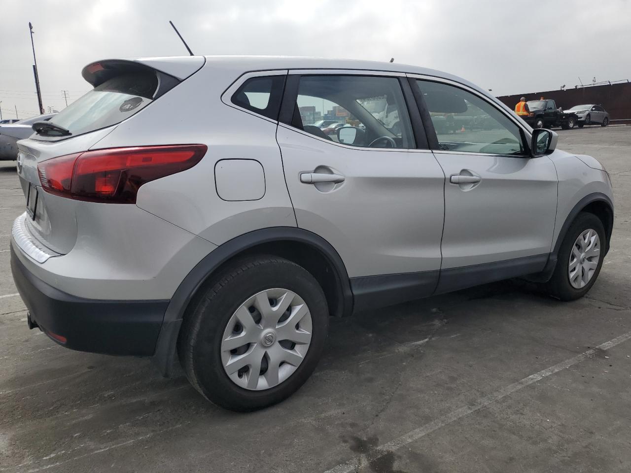 JN1BJ1CP0KW213313 2019 Nissan Rogue Sport S