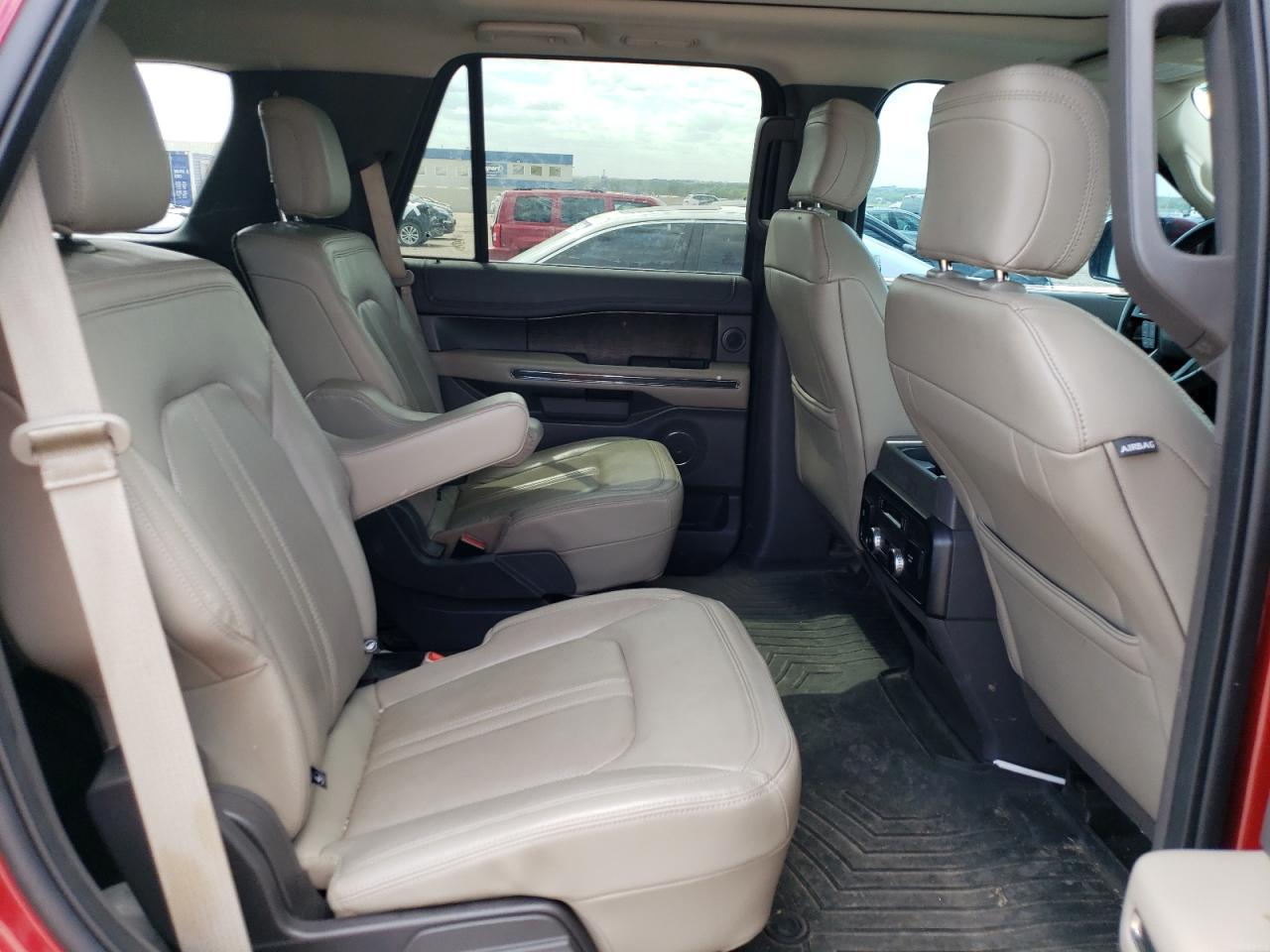1FMJU2ATXJEA00472 2018 Ford Expedition Limited