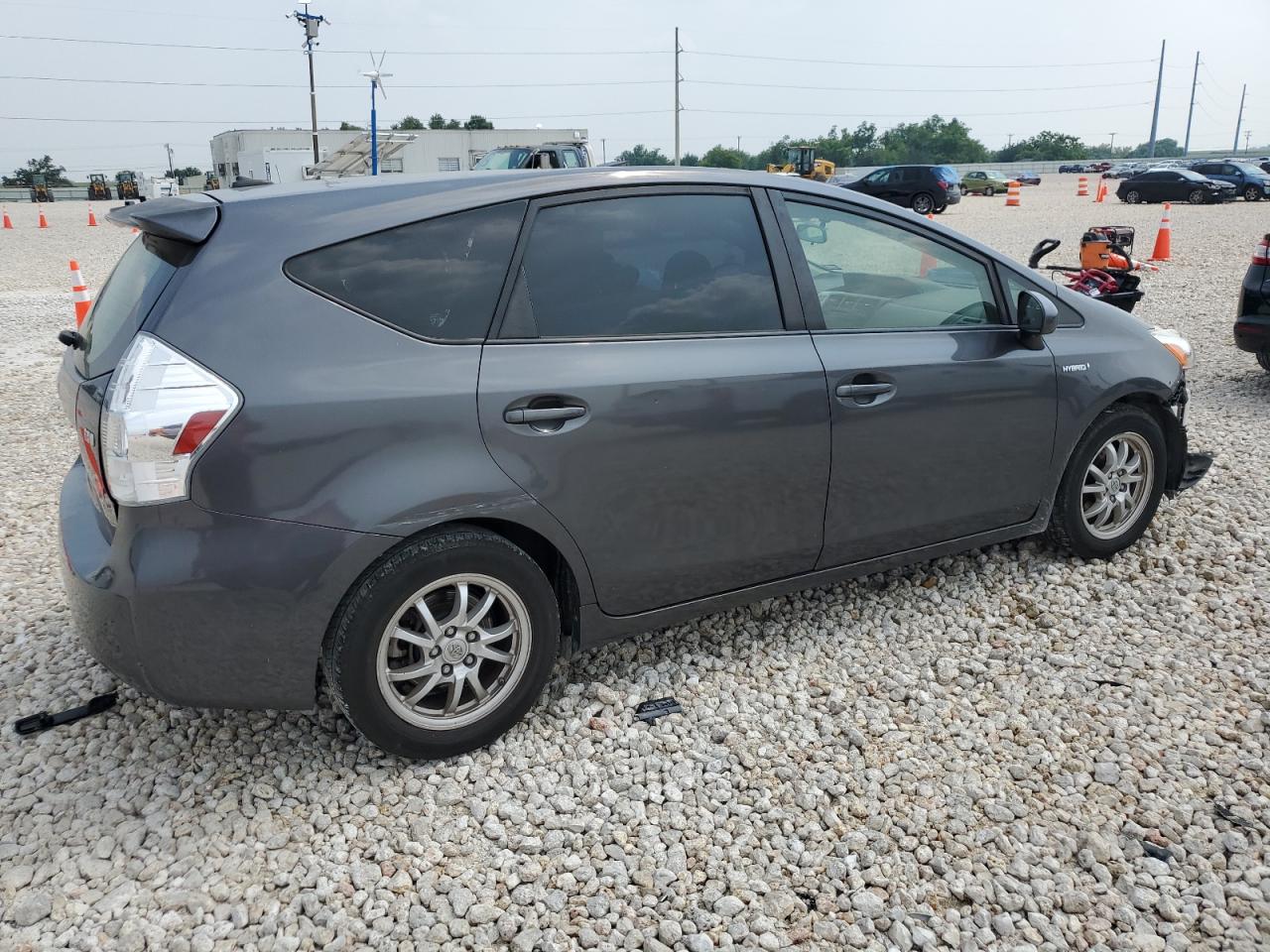 JTDZN3EU8EJ010363 2014 Toyota Prius V