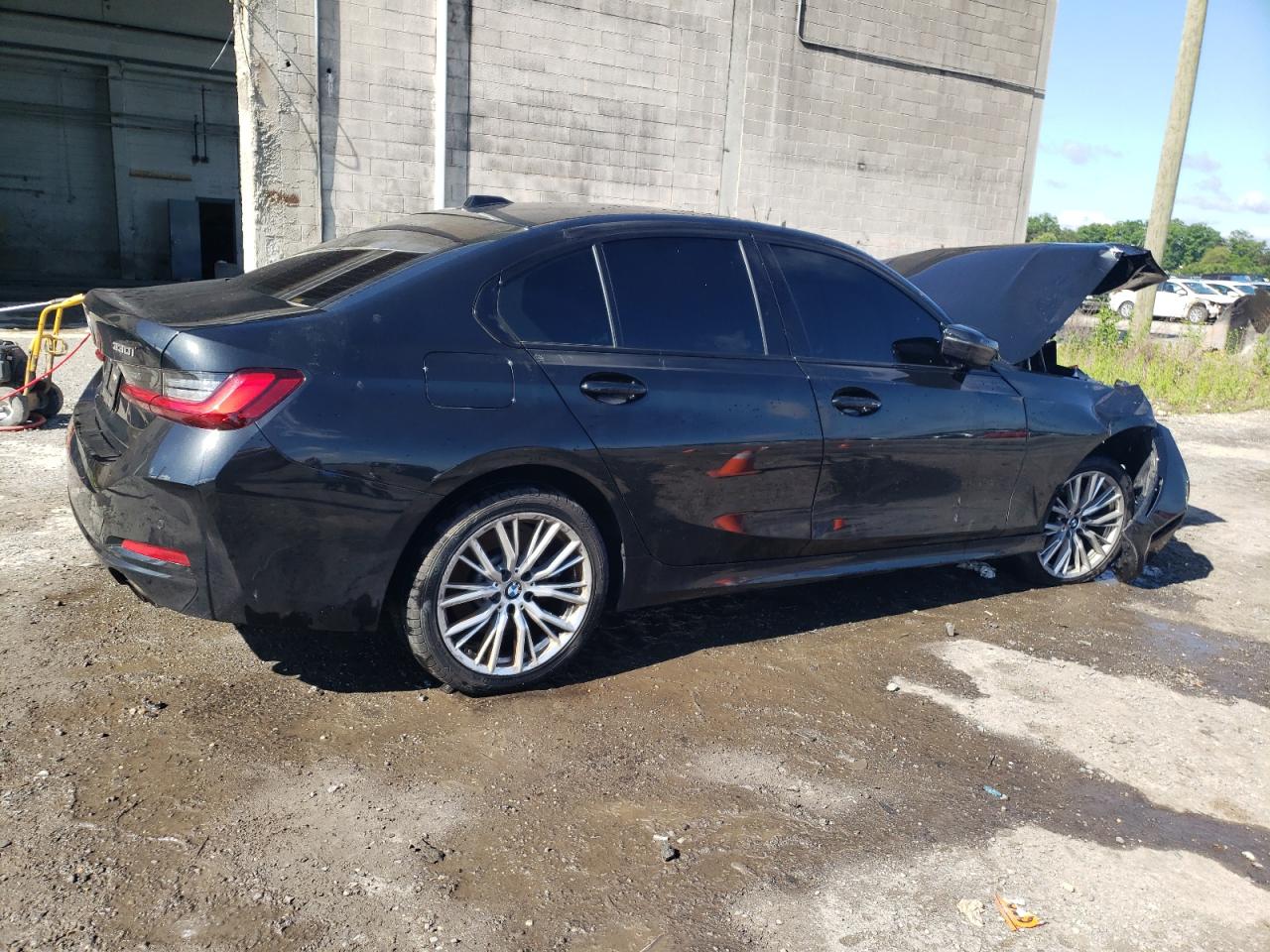 3MW89FF04P8D31454 2023 BMW 330Xi