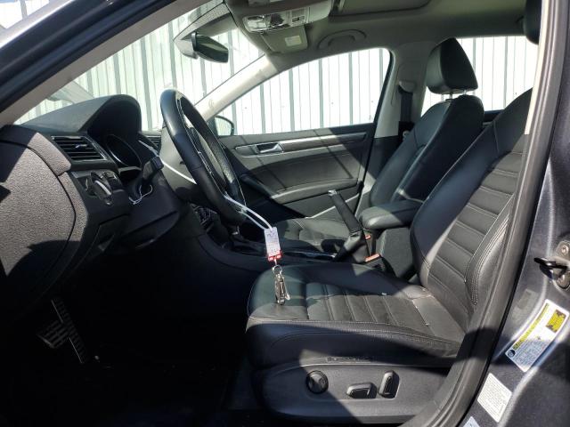  VOLKSWAGEN PASSAT 2016 Сірий