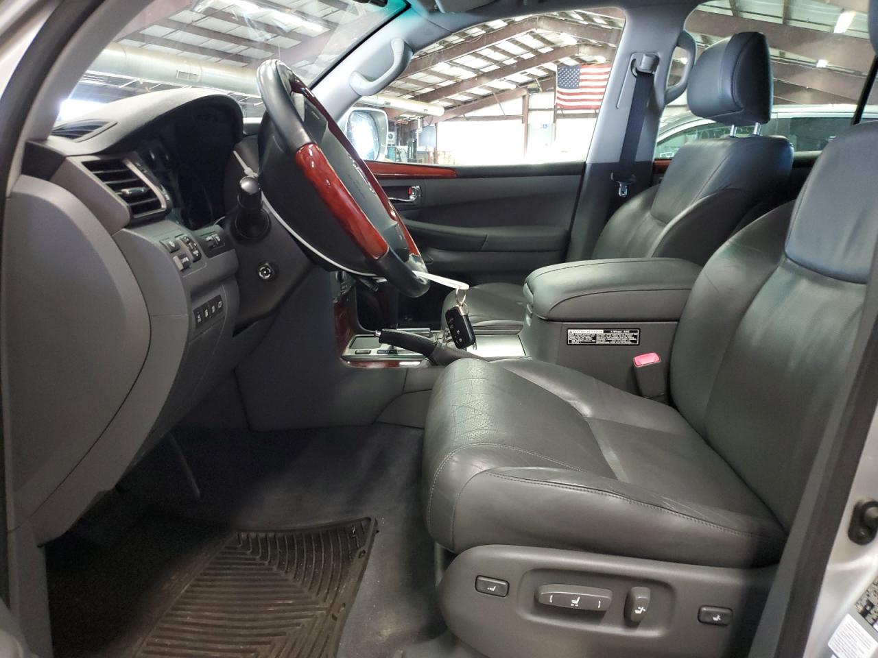 JTJHY00W384001435 2008 Lexus Lx 570