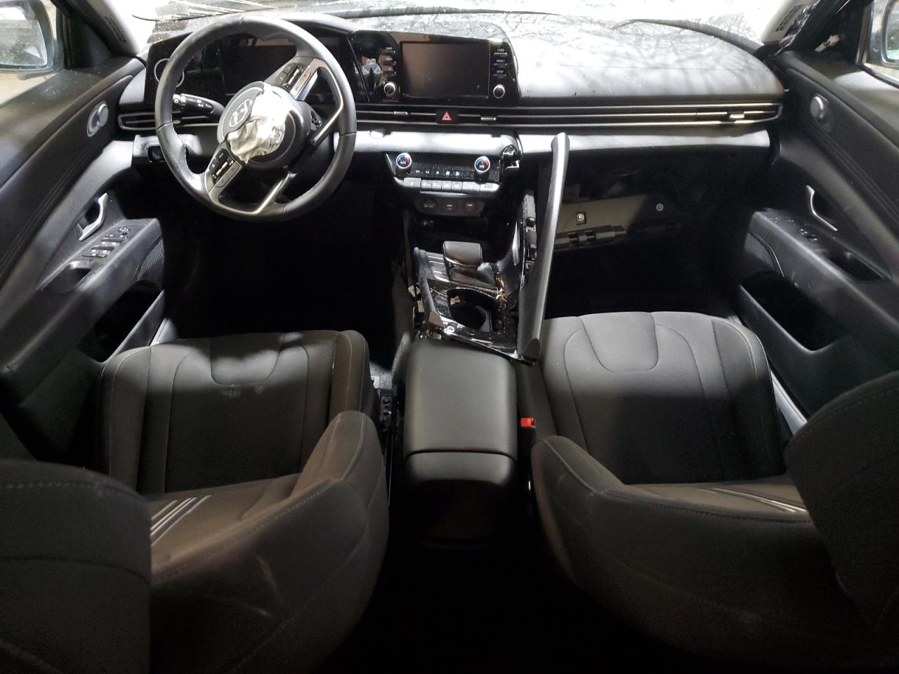 5NPLS4AG2NH074038 2022 Hyundai Elantra Sel