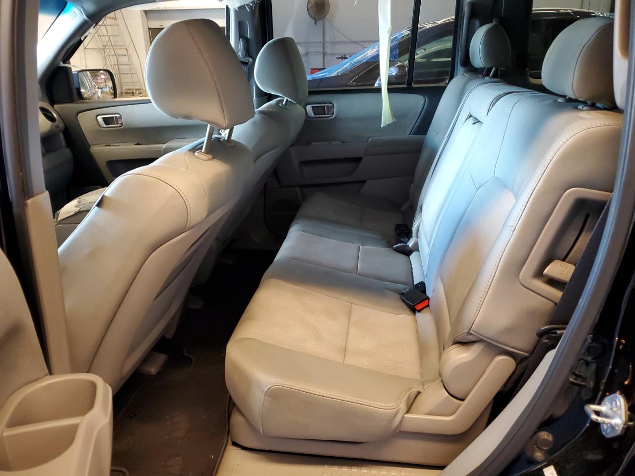 5FNYF4H26BB046063 2011 Honda Pilot Lx