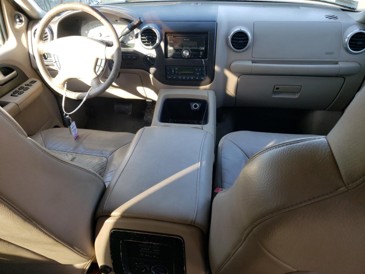 1FMFU18L64LA51103 2004 Ford Expedition Eddie Bauer