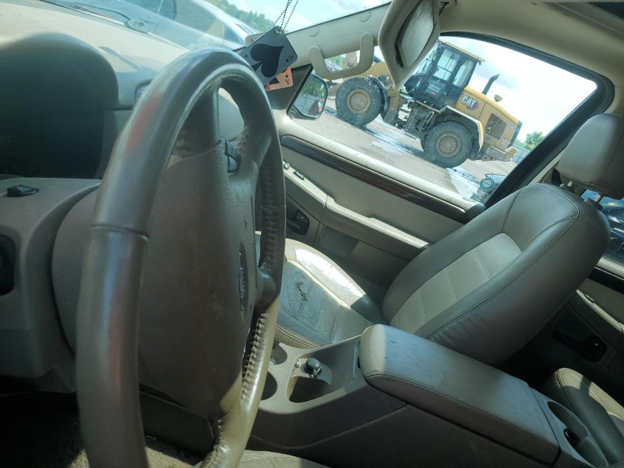 1FMDU74W55UA30541 2005 Ford Explorer Eddie Bauer