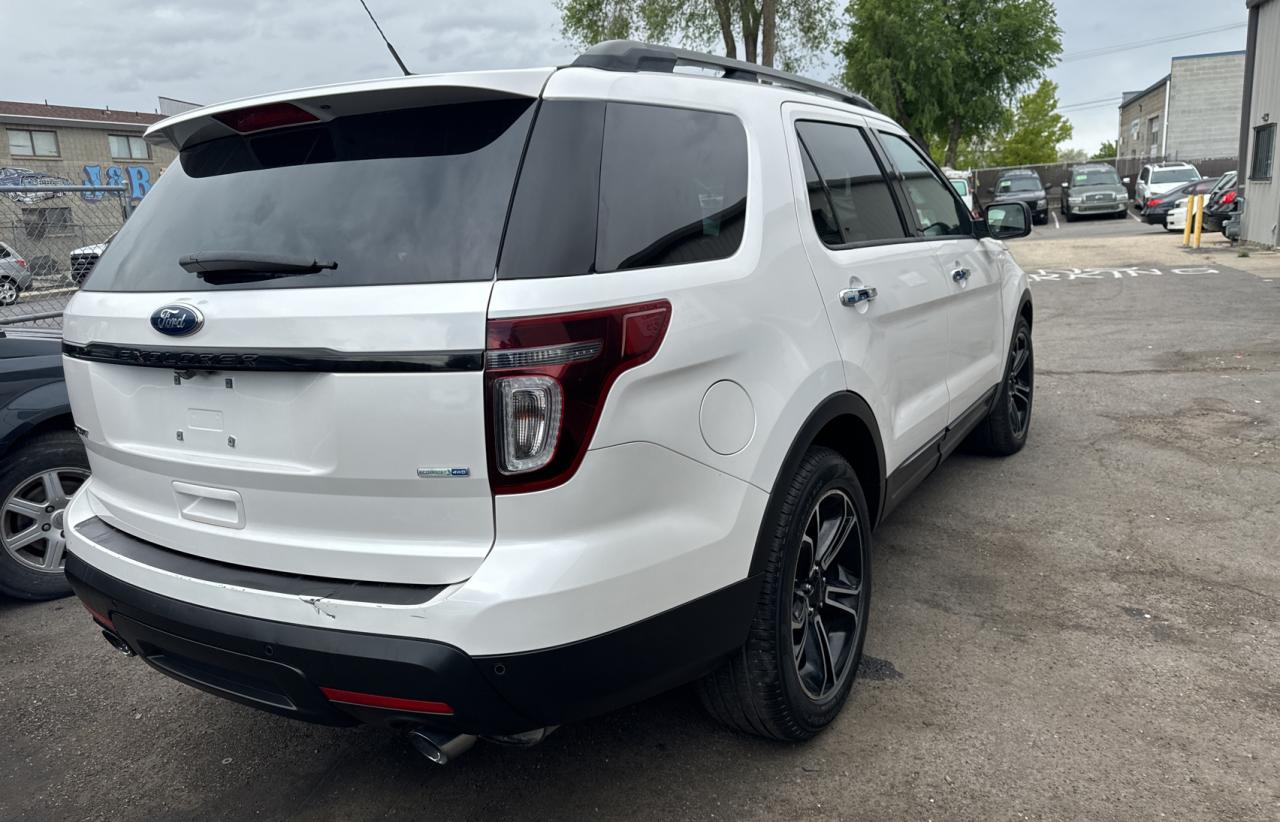 2014 Ford Explorer Sport vin: 1FM5K8GT2EGA49175