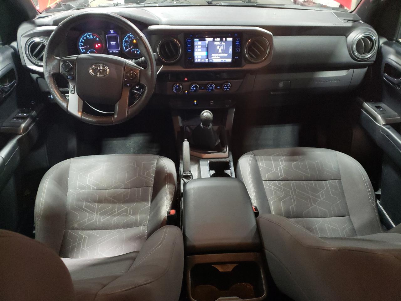 5TFCZ5AN2HX116412 TOYOTA TACOMA 2017