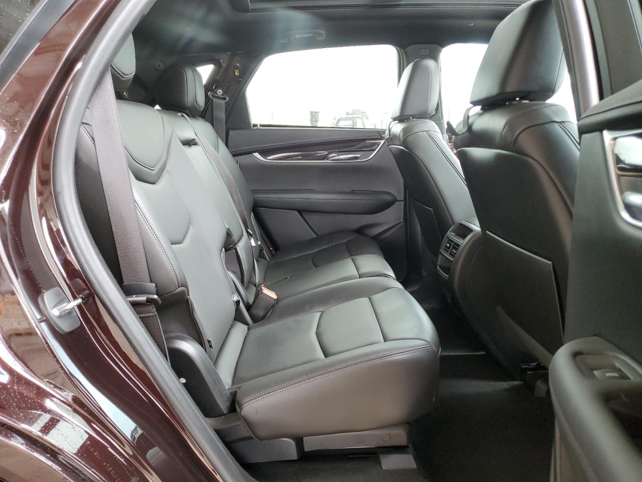 1GYKNCR42MZ145375 2021 Cadillac Xt5 Premium Luxury