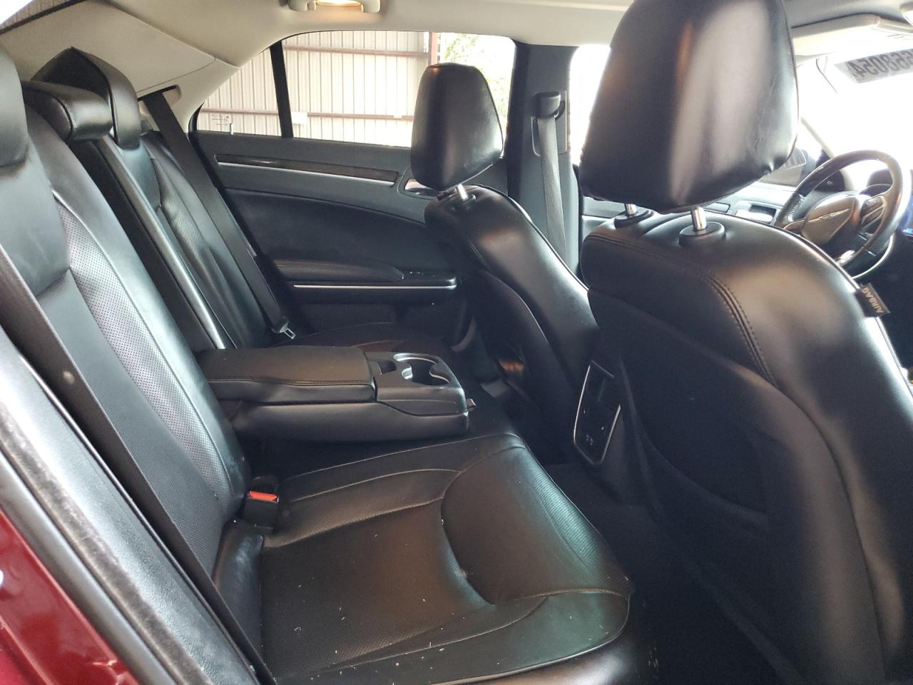 2C3CCAEG4KH585717 2019 Chrysler 300 Limited