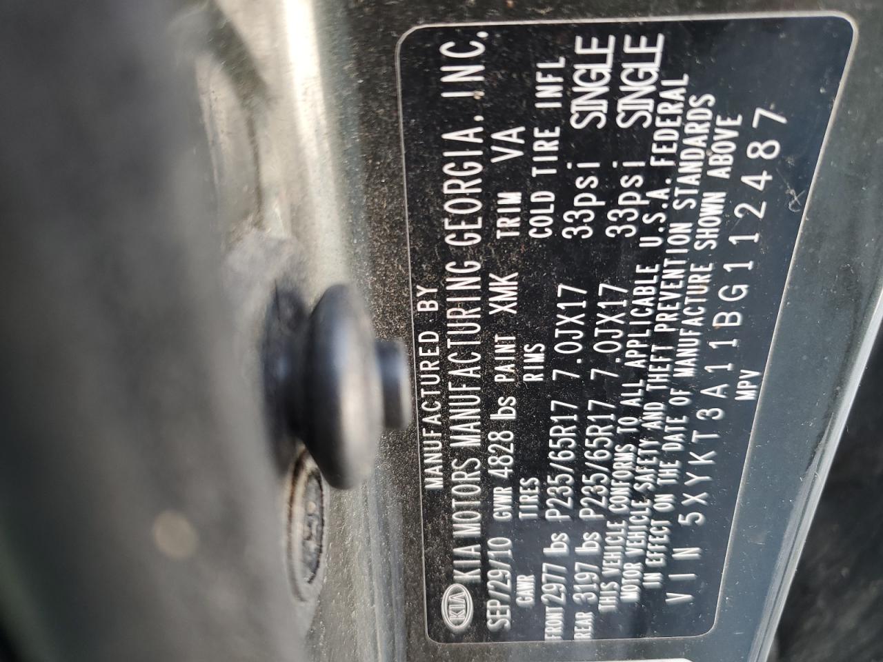 5XYKT3A11BG112487 2011 Kia Sorento Base