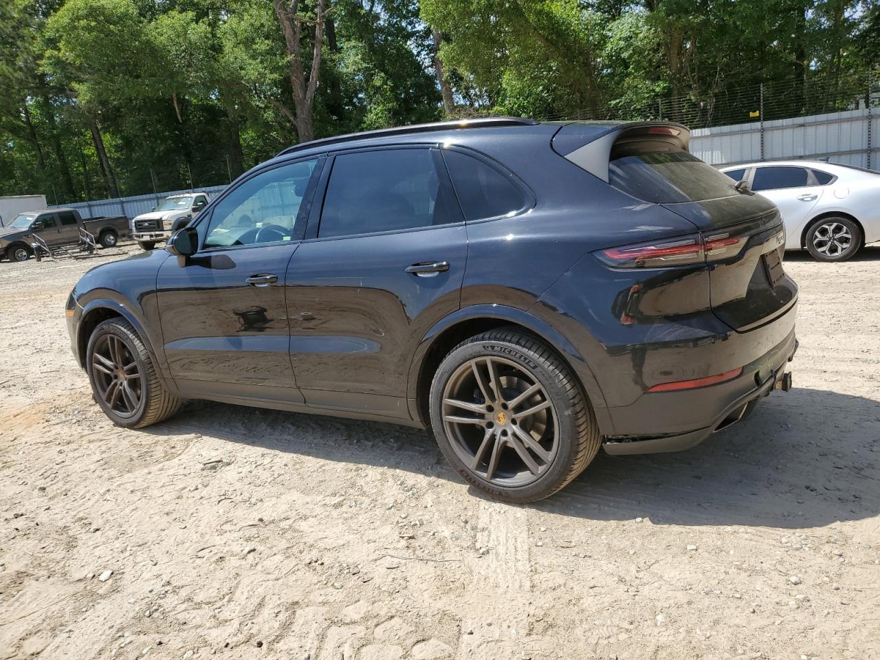 WP1AA2AY0KDA05209 2019 Porsche Cayenne