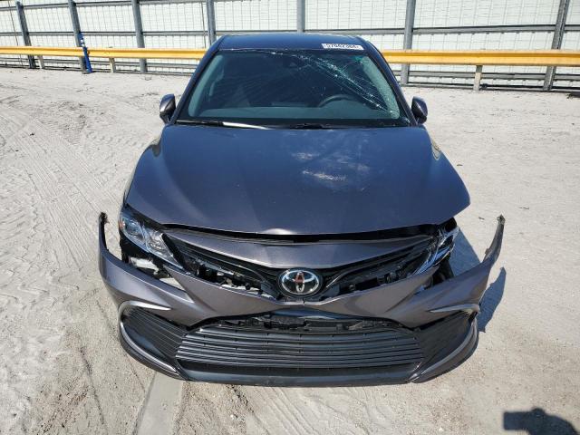 VIN 4T1C11AK1NU642786 2022 Toyota Camry, LE no.5