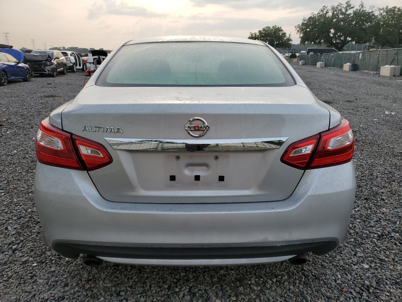 1N4AL3AP0HN334929 2017 Nissan Altima 2.5